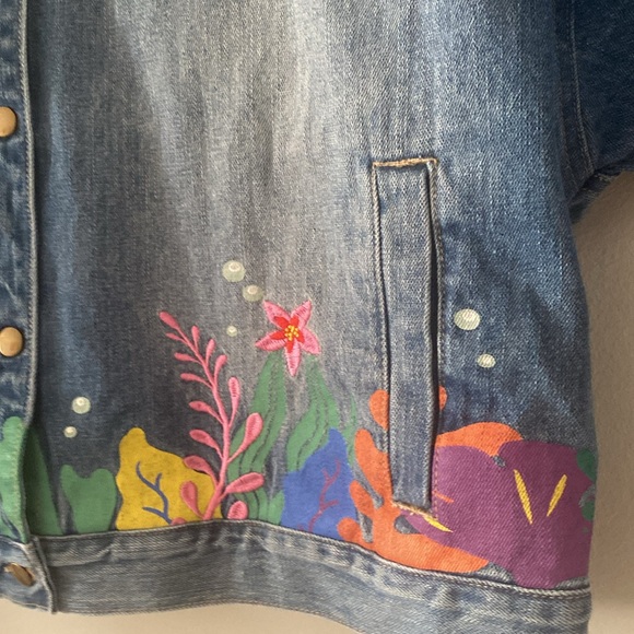 Disney Blue Denim Jacket with Ocean Theme size 1X - Picture 7 of 14